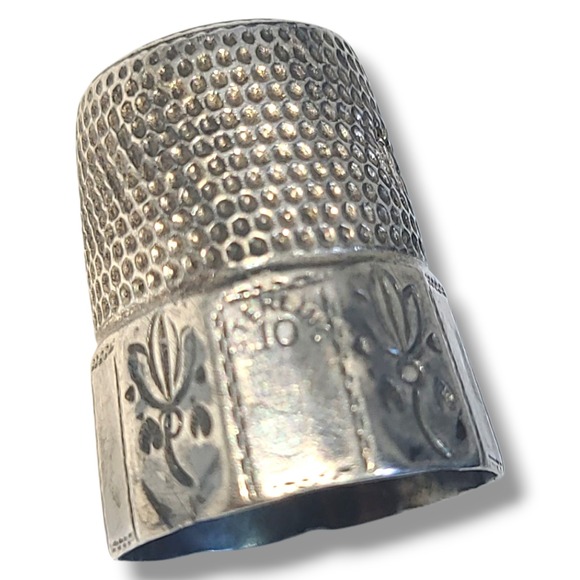 2 Vintage Simon Brothers Sterling Silver Thimbles Size 8 & 10 - Picture 4 of 7